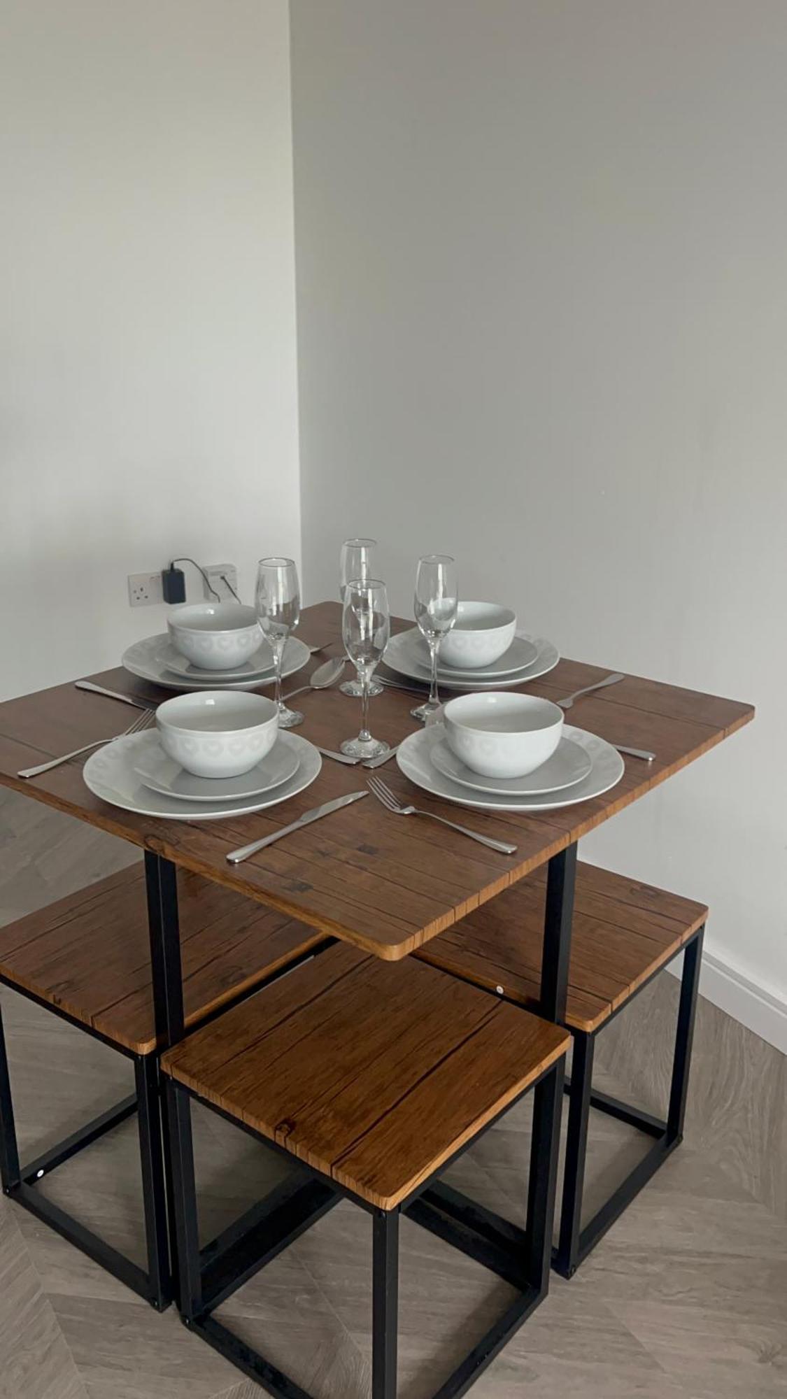 Studio Apartment Манчестер Экстерьер фото