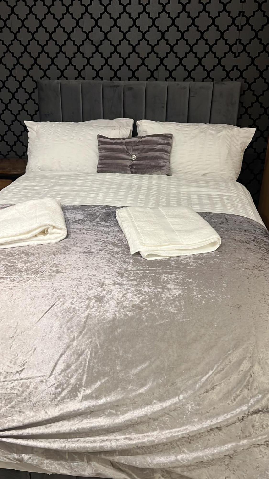 Studio Apartment Манчестер Экстерьер фото